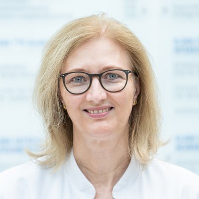 Dr. Stefanie Burian