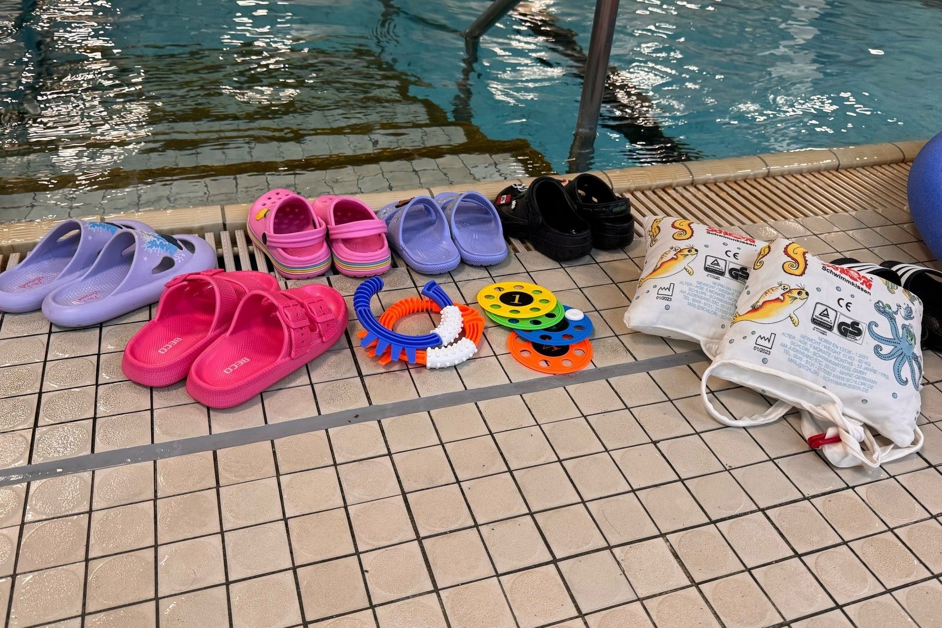 Schwimmkurs für kleine Herzpatientinnen und -patienten