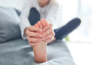 mediTALK: Polyneuropathie: Symptome, Diagnose und Behandlung