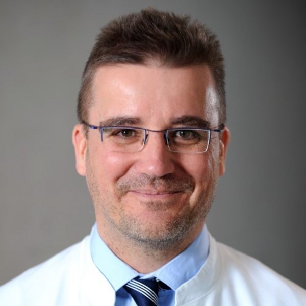 Dr. Med. Dent. F. Dominik Schneider Person - : Klinikum Dortmund - Größtes kommunales Krankenhaus in NRW