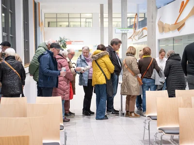 Schlangen am Blutzuckerspiegel-Messstand