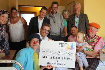 Clownsvisite erhält 2.500-Euro-Spende der Deutschen Kinderhilfe