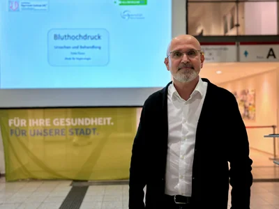 Dr. Fedai Özcan, Direktor der Klinik für Nephrologie/Dialyse