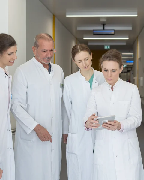 Team-Besprechung in der Hautklinik
