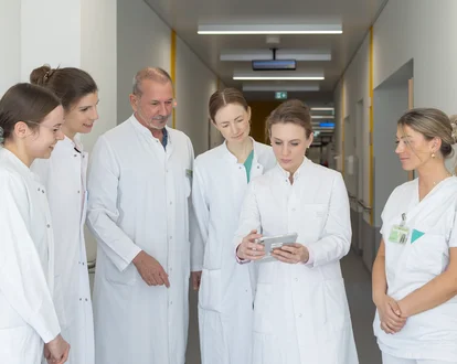 Team-Besprechung in der Hautklinik