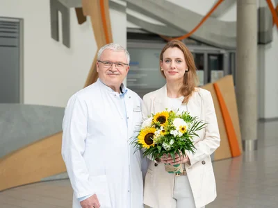 Prof. Dr. Dr. Stefan Haßfeld und Prof. Dr. Laura Susok 